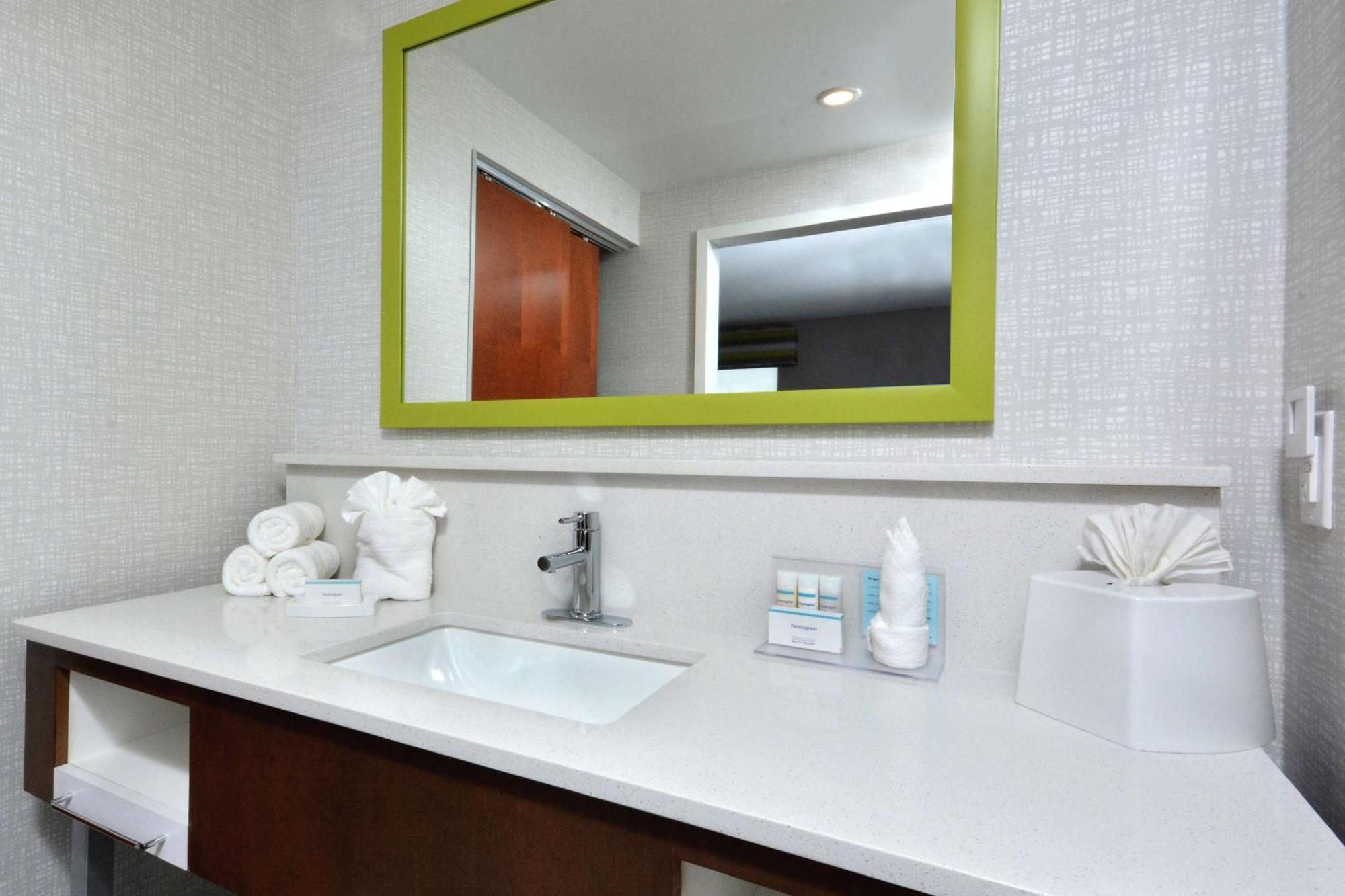 Hampton Inn & Suites Charlotte North I 485 外观 照片